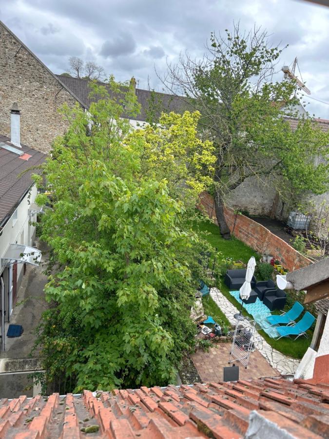 F3 Au Grenier D'Une Maison Массі Екстер'єр фото